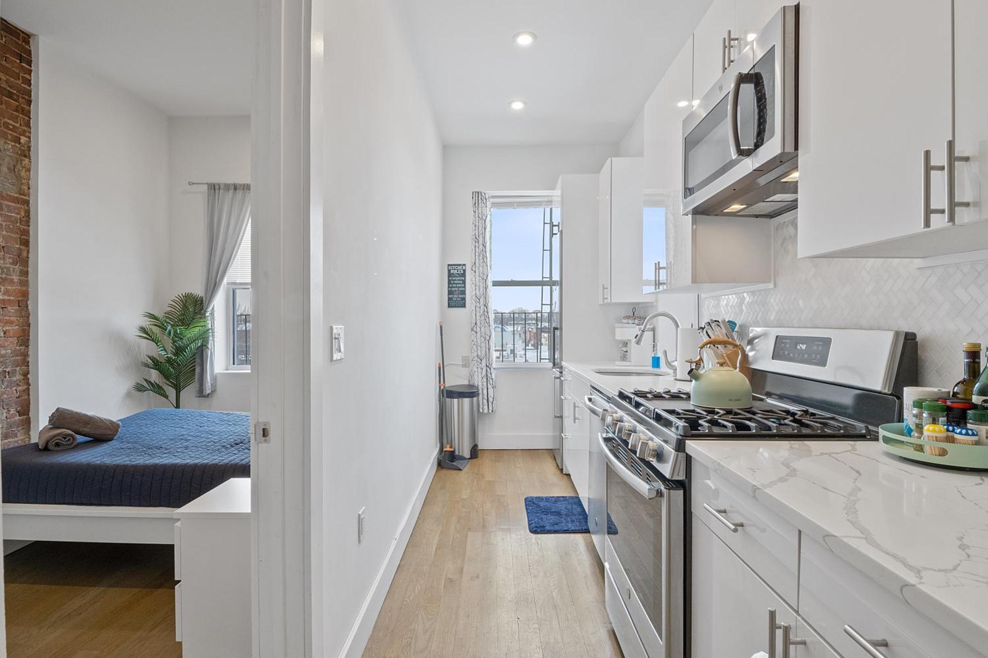 Chic Penthouse 15 Minutes From Nyc - Bus Stop At Doorstep Hoboken Esterno foto