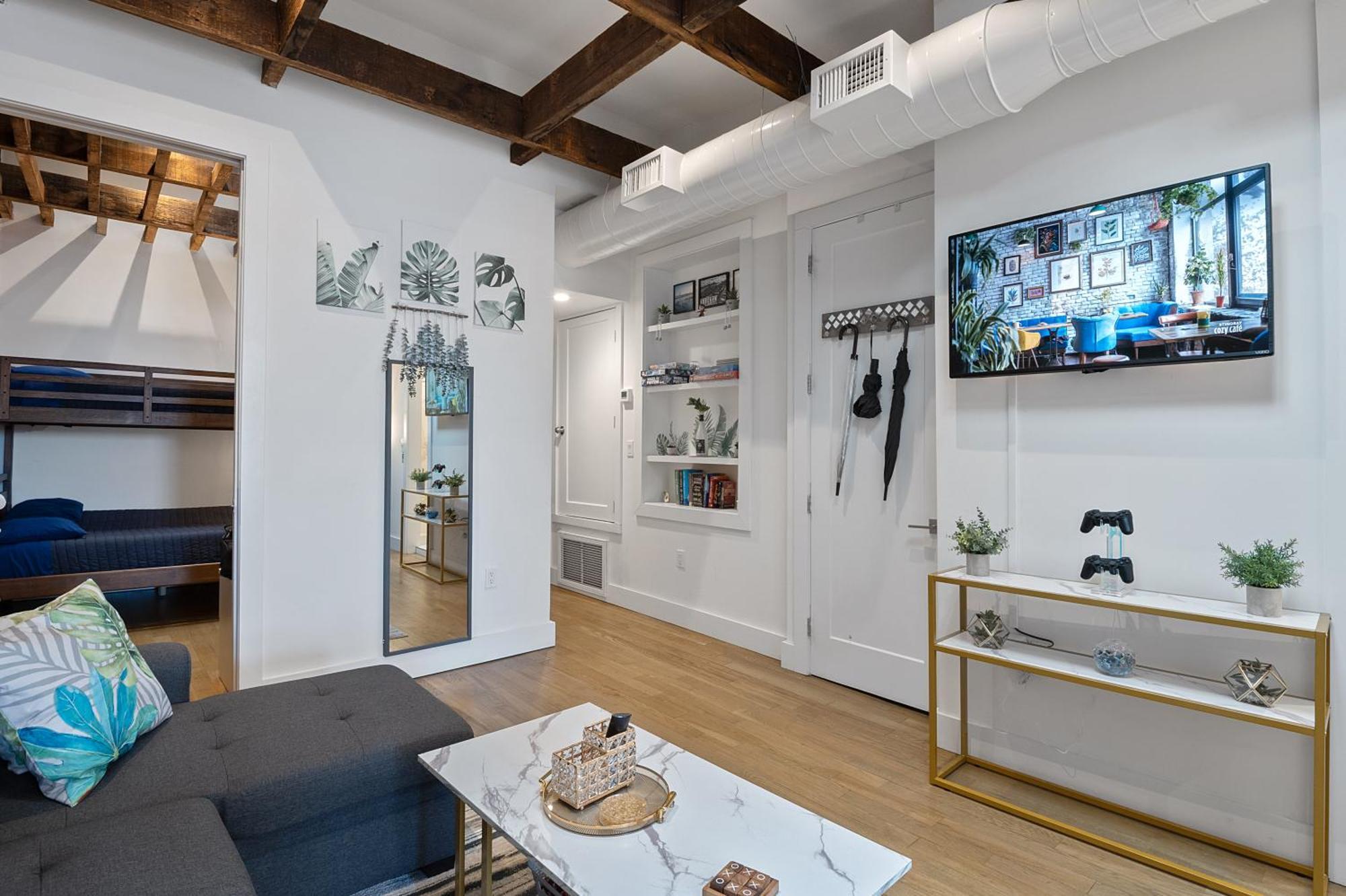 Chic Penthouse 15 Minutes From Nyc - Bus Stop At Doorstep Hoboken Esterno foto