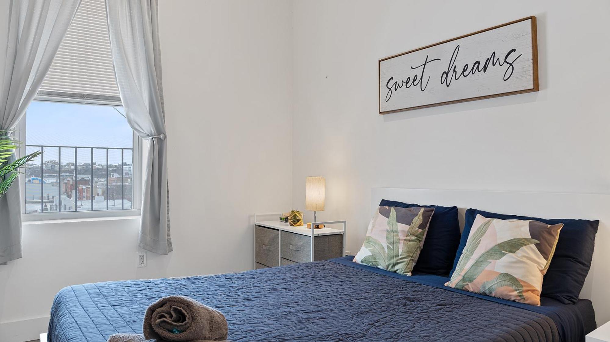 Chic Penthouse 15 Minutes From Nyc - Bus Stop At Doorstep Hoboken Esterno foto