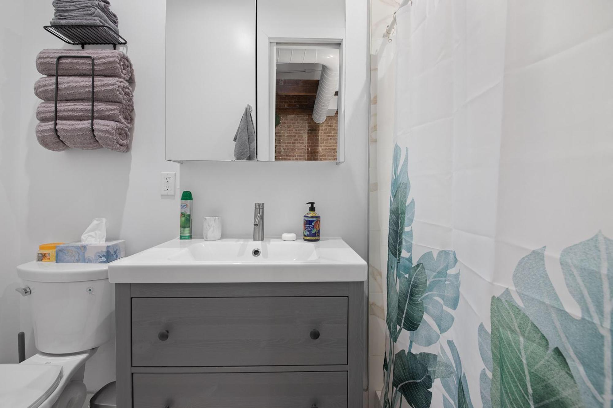 Chic Penthouse 15 Minutes From Nyc - Bus Stop At Doorstep Hoboken Esterno foto